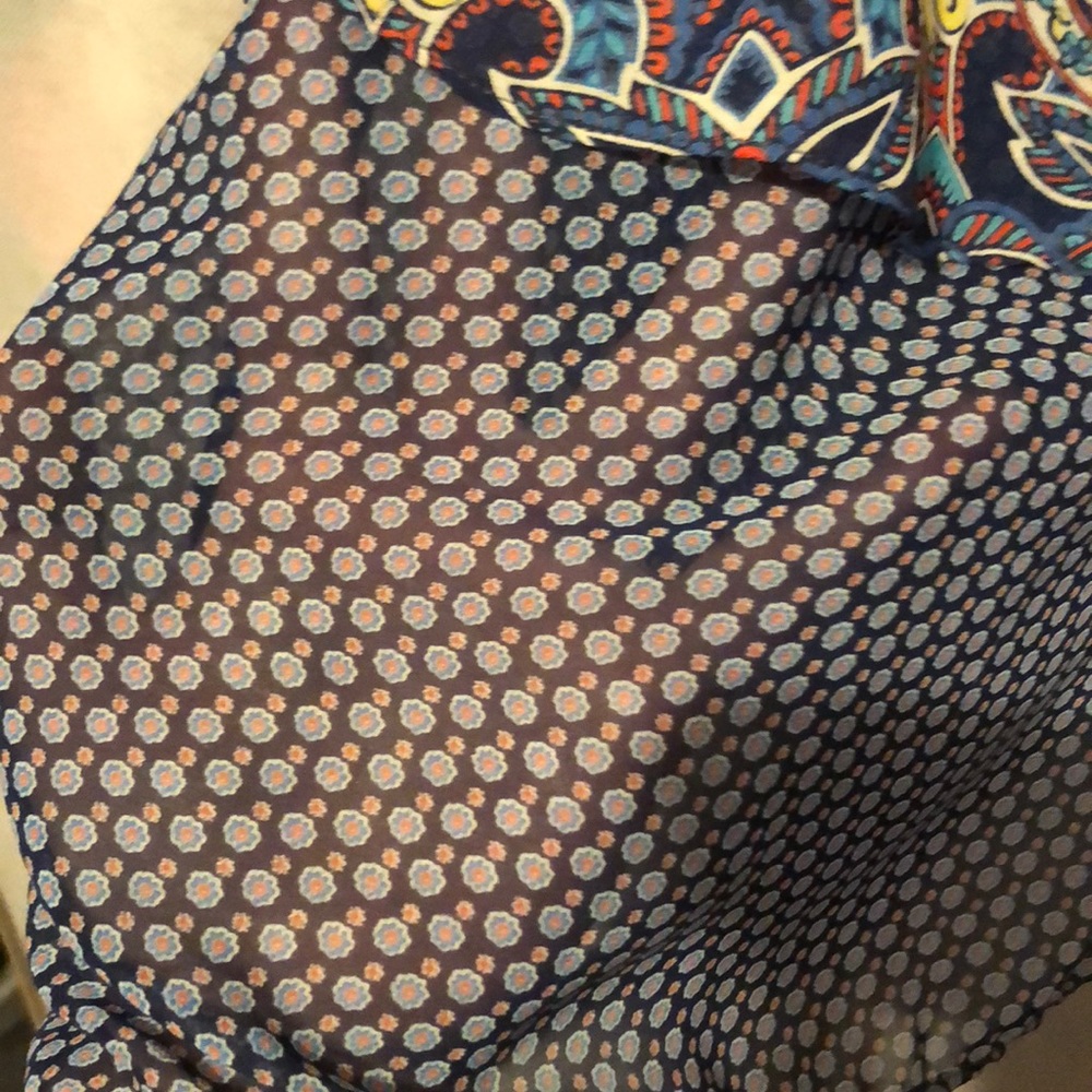 Crop Top - Picture 3 of 4